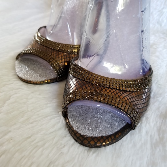 VINCE CAMUTO | Bronze Sandals - Picture 2 of 7